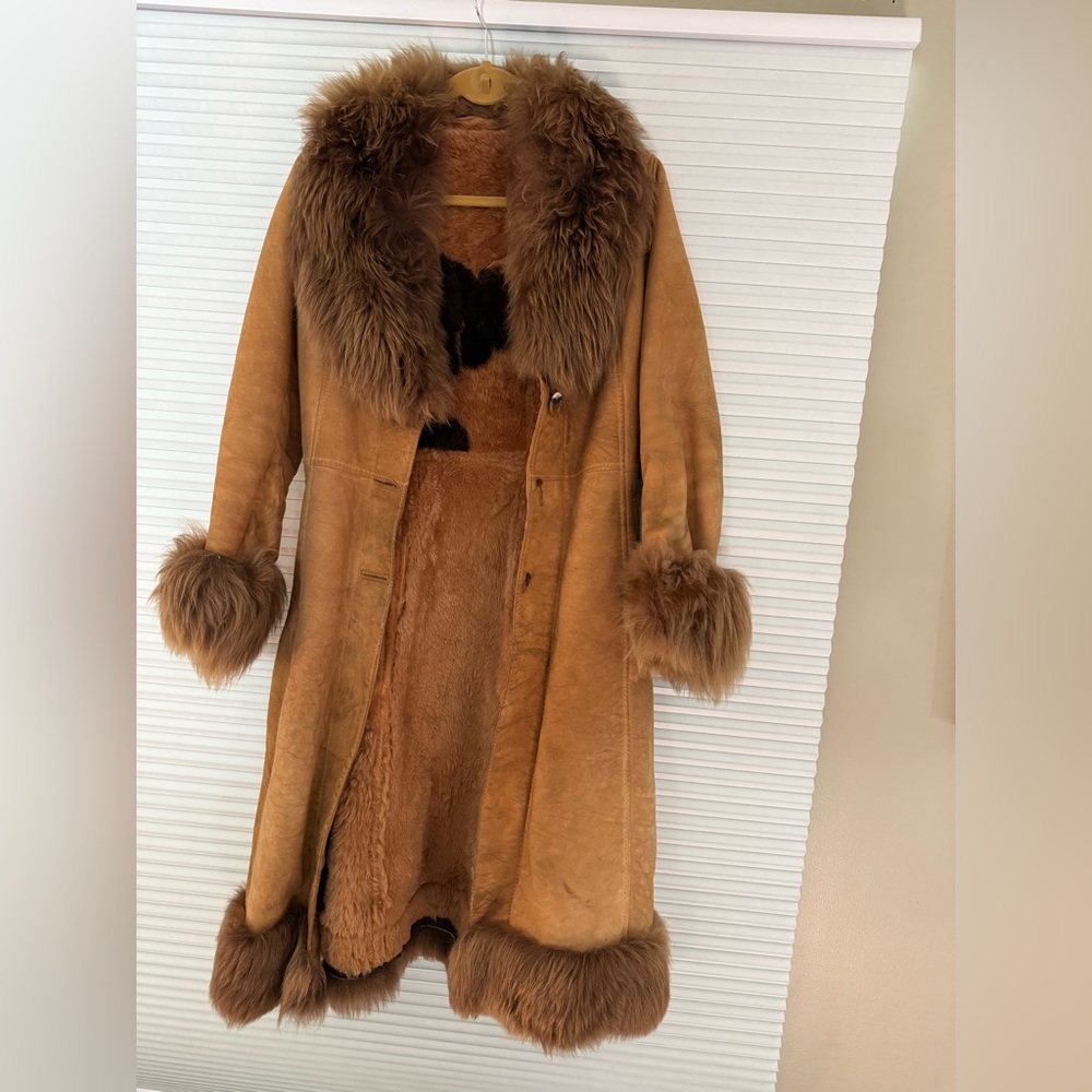Elegant Tan Fur-Trimmed Women's Teddy Jacket